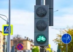 В Липецке на Плеханова появились светофоры для велосипедистов 