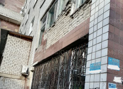 Липчане жалуются на разваливающиеся фасады домов