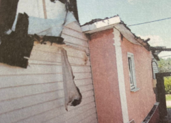 В Липецкой области обидевшийся на хозяйку дома гость решил сжечь её жилище 