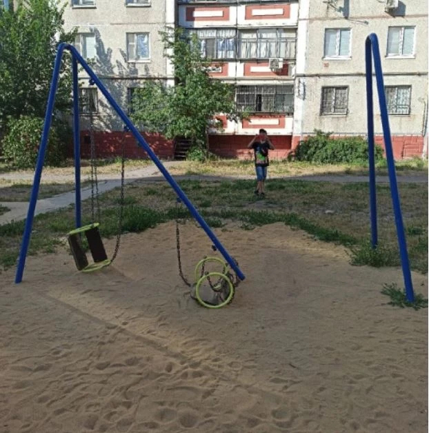Мальчику из Липецка, получившему травму на детской площадке, перечислят компенсацию