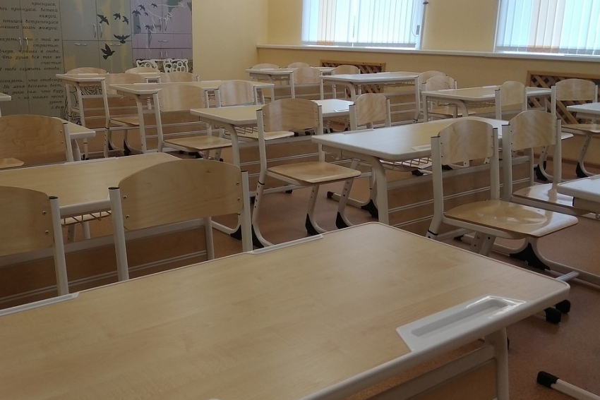 В липецких школах продолжат действовать отдельные антиковидные мероприятия