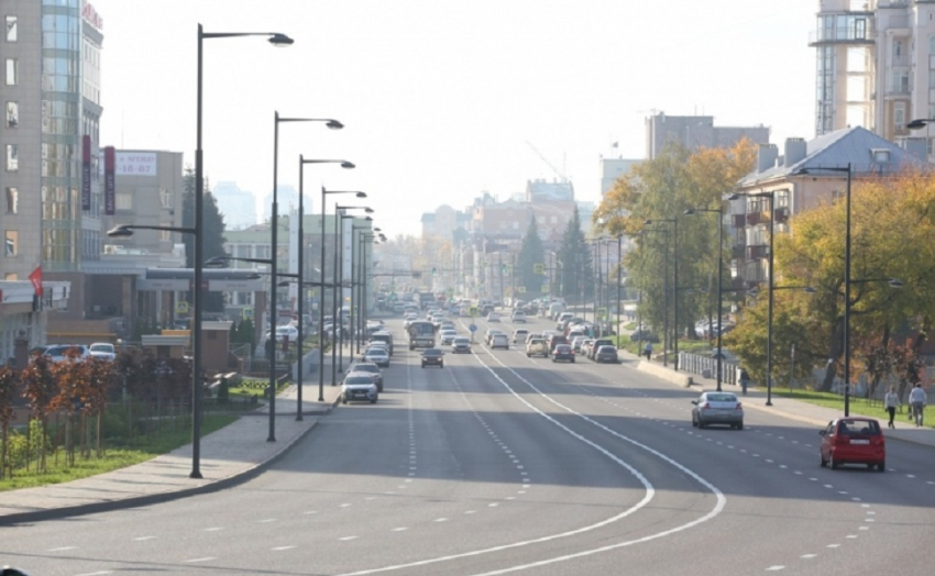 В Липецке на 11 участках дорожного полотна были устранены дефекты