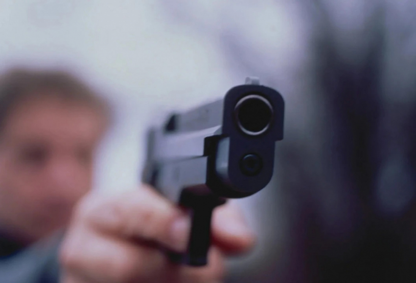 В Липецке мужчина угрожал продавцу игрушечным пистолетом