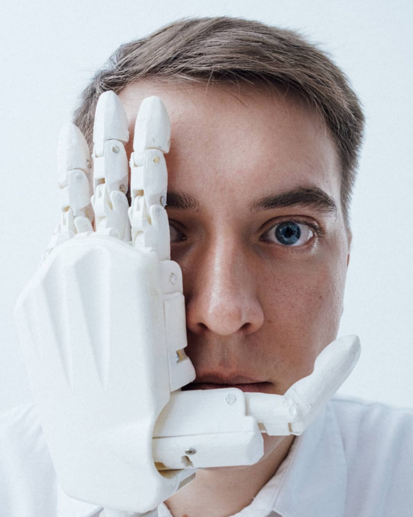 Студент из Липецка создал бионический протез
