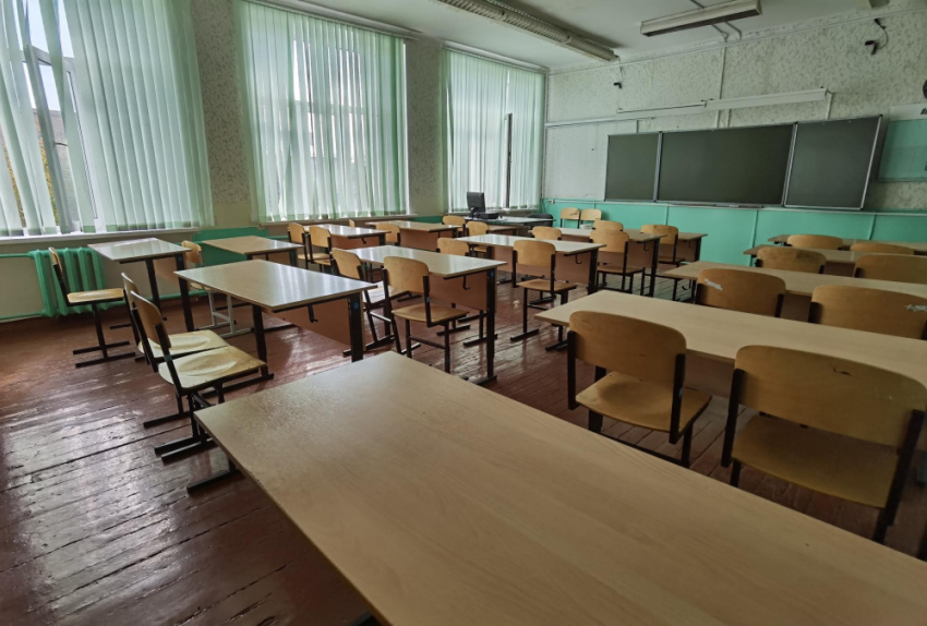 В Липецкой области на карантин переведены 9 школ и 3 детских садика 